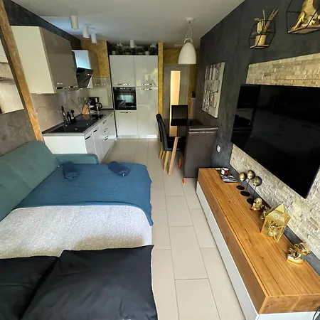 Astra With Private Parking Apartman Split